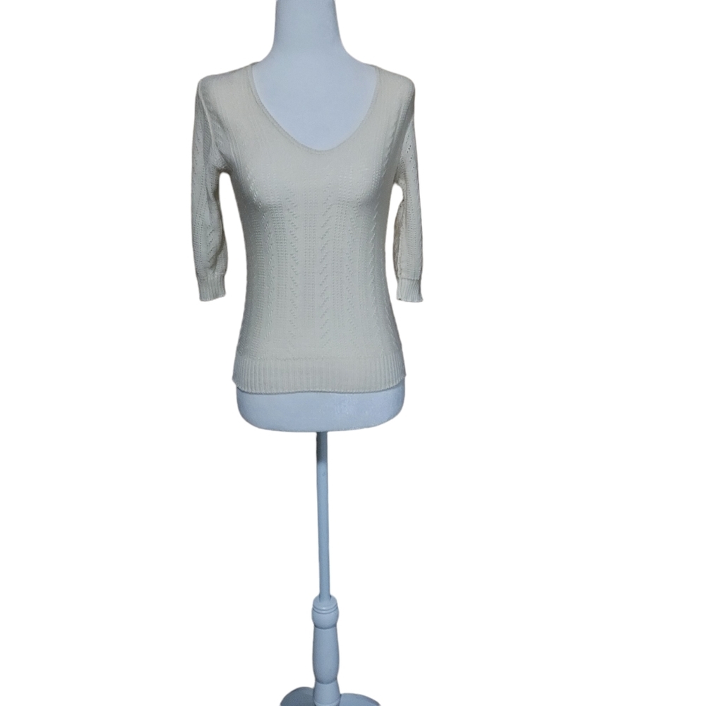 sweater Knit XS Quarter Sleeve Ivory Vneck. Dimensions pit-pit 16", shou…